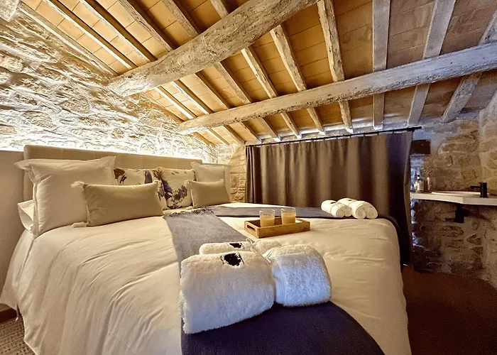Torre Medieval De Queralt & Spa